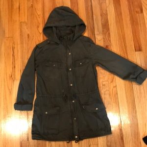 Talula olive green medium weight zip up jacket